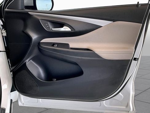 Used 2025 Buick Envista Avenir FWD image 24