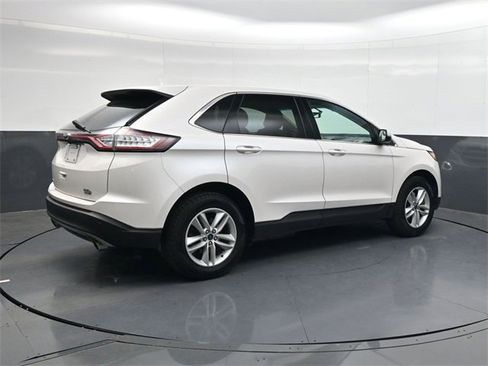 Used 2018 Ford Edge SEL w/ Equipment Group 201A image 4