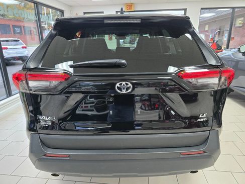 Used 2024 Toyota RAV4 LE image 13