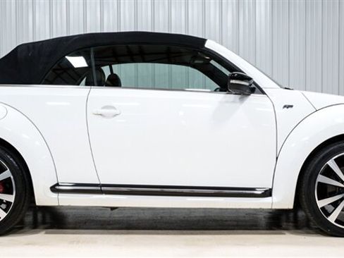 Used 2014 Volkswagen Beetle R-Line FWD image 20