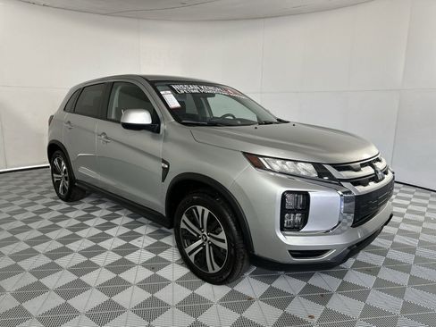 Used 2026 Mitsubishi Outlander Sport ES AWD/4WD image 2