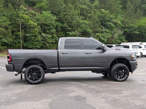 Used 2024 RAM 2500 Big Horn w/ Night Edition AWD/4WD image 10
