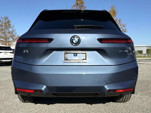 New 2026 BMW iX xDrive60 image 4
