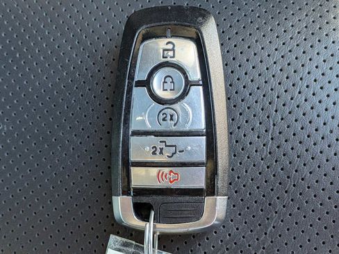 Certified 2024 Ford F250 Platinum AWD/4WD image 29