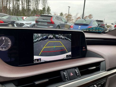 Used 2021 Lexus ES 250 w/ Luxury Package image 23