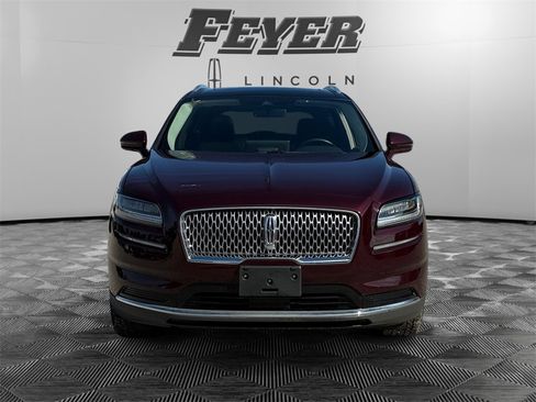 Used 2022 Lincoln Nautilus Reserve image 2