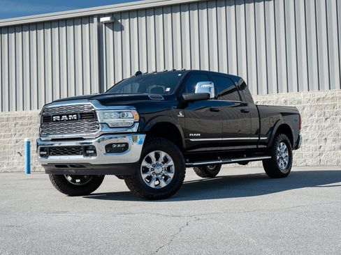 Used 2024 RAM 2500 Limited AWD/4WD image 2