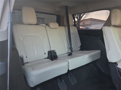 Used 2020 Ford Expedition Max Platinum image 35