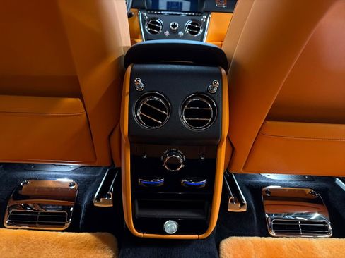 Used 2023 Rolls-Royce Cullinan AWD/4WD image 21