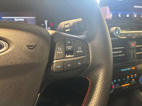 Certified 2025 Ford Escape ST-Line AWD/4WD image 34