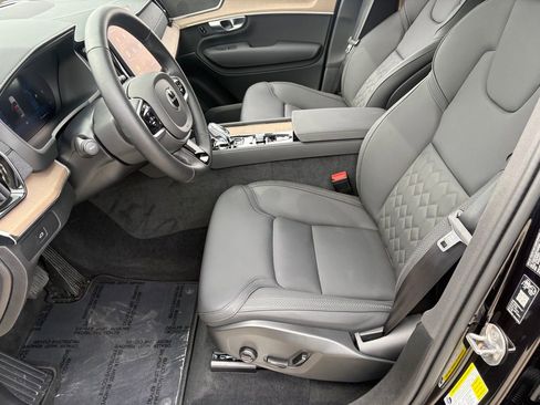 New 2026 Volvo XC90 B5 Core w/ Protection Package Premier image 27