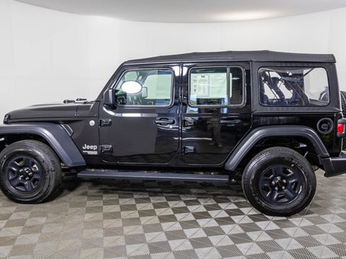 Used 2018 Jeep Wrangler Unlimited Sport image 16