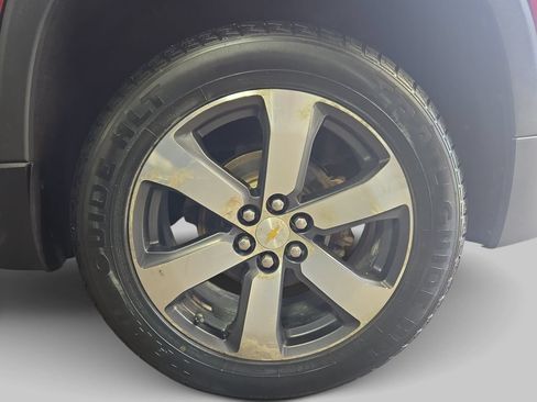 Used 2018 Chevrolet Traverse LT AWD/4WD image 38