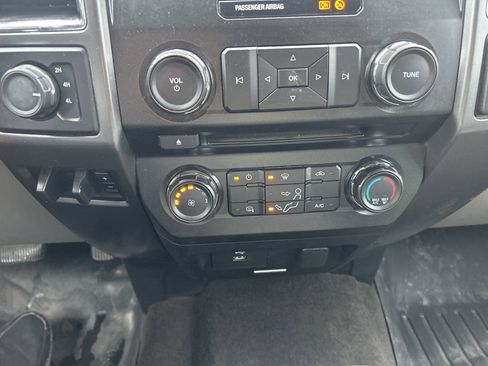 Used 2017 Ford F250 XLT image 12