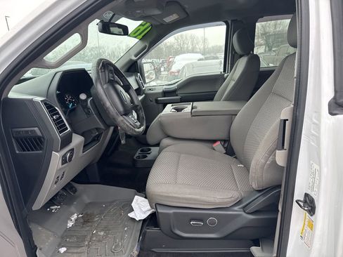 Used 2016 Ford F150 XLT w/ Equipment Group 301A Mid image 5