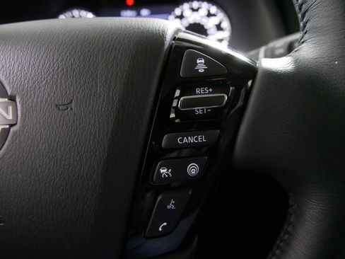 Used 2024 Nissan Armada SL image 23