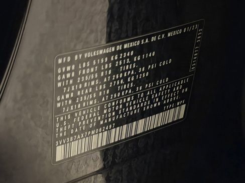 Used 2023 Volkswagen Tiguan SE image 20