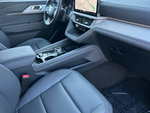 New 2026 Ford Explorer Active w/ Active Comfort Package image 16
