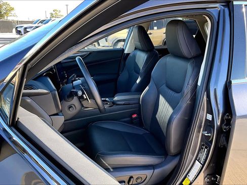 Used 2025 Lexus NX 350 AWD w/ Premium Package image 8