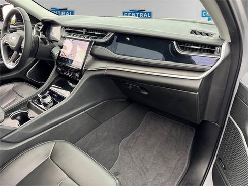 Certified 2023 Jeep Grand Cherokee 4xe image 12