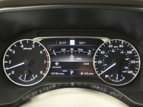 Used 2022 Nissan Rogue SL w/ SL Premium Package image 10