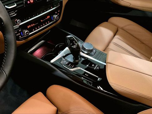 Used 2023 BMW 530i xDrive w/ Premium Package AWD/4WD image 16
