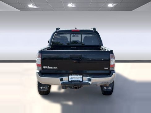 Used 2013 Toyota Tacoma 4x4 Double Cab w/ TRD Off-Road Pkg image 10