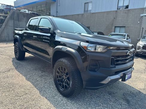 Used 2026 Chevrolet Colorado Trail Boss AWD/4WD image 38