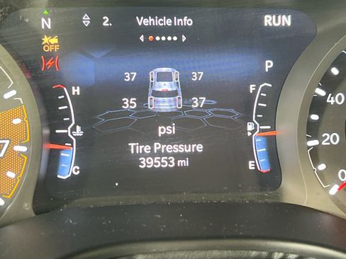 Used 2022 Jeep Compass Trailhawk AWD/4WD image 12