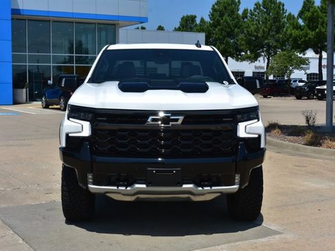 New 2025 Chevrolet Silverado 1500 ZR2 w/ Technology Package image 2