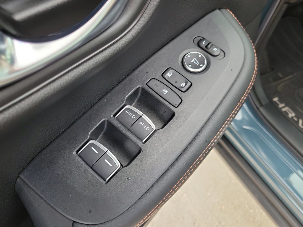 Certified 2023 Honda HR-V Sport image 19