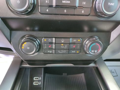 Certified 2020 Ford F150 XLT w/ Equipment Group 302A Luxury RWD image 27