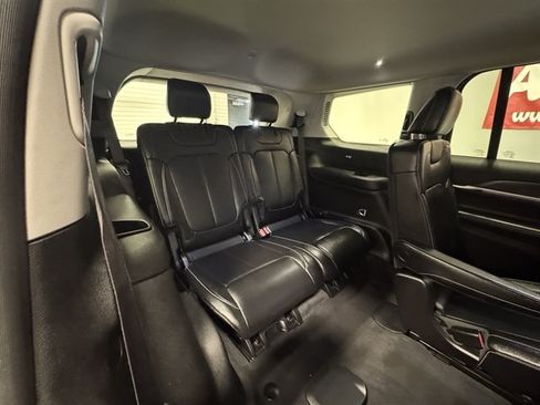 Used 2023 Jeep Grand Cherokee L Limited AWD/4WD image 18