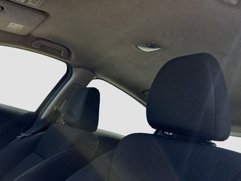 Used 2018 Honda HR-V LX image 8