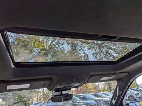 Used 2023 GMC Sierra 1500 AT4X image 17