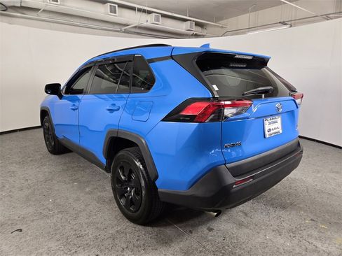 Used 2020 Toyota RAV4 LE image 37