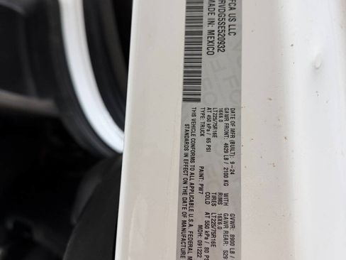 Used 2025 RAM ProMaster 2500 w/ Convenience Group FWD image 24