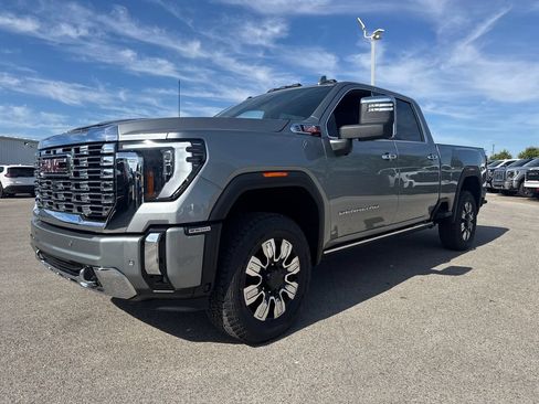 New 2026 GMC Sierra 2500 Denali w/ Denali Reserve Package AWD/4WD image 2