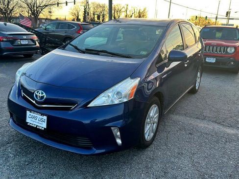 Used 2012 Toyota Prius V Two image 6