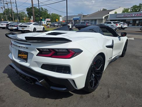 Used 2026 Chevrolet Corvette Z06 w/ Stealth Interior Trim Package RWD image 7