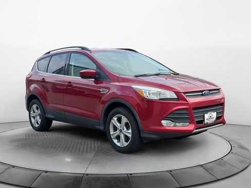 Used 2016 Ford Escape SE w/ Equipment Group 201A image 7