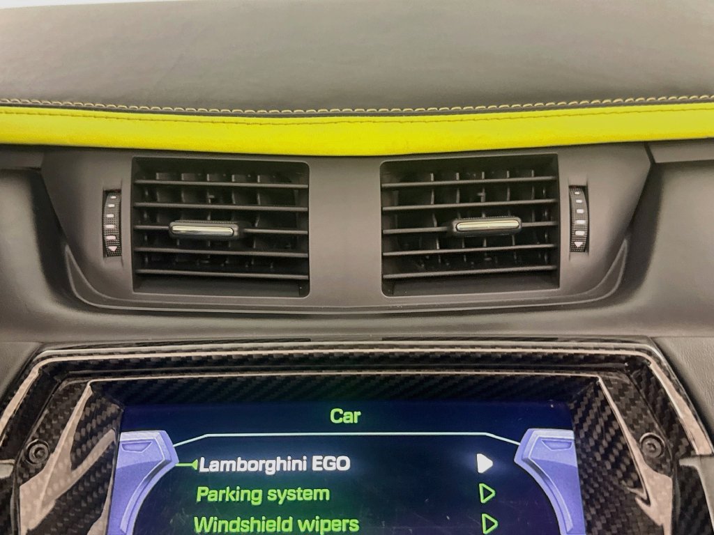 Used 2019 Lamborghini Aventador S AWD/4WD image 27