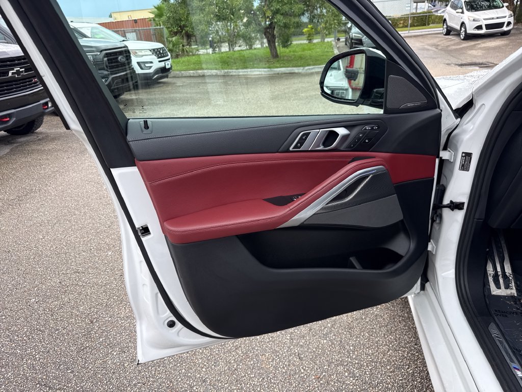 Used 2020 BMW X6 sDrive40i w/ Executive Package RWD image 14