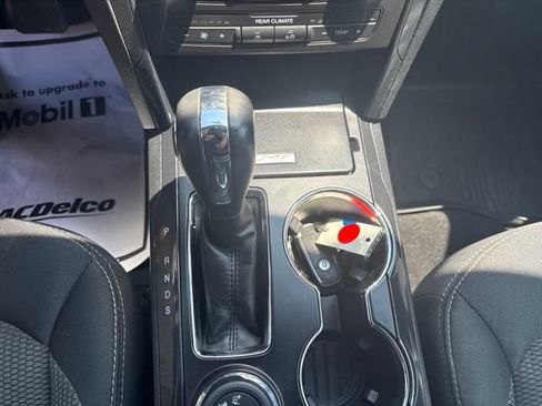 Used 2019 Ford Explorer XLT AWD/4WD image 20