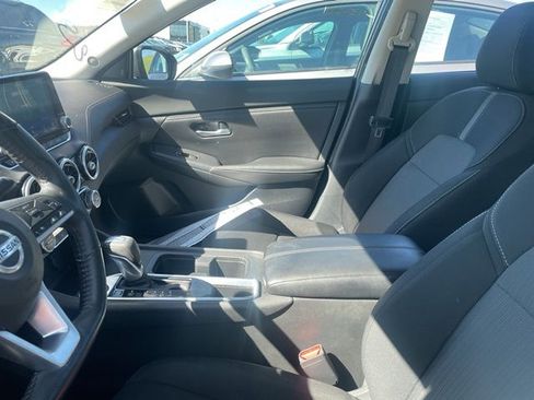 Used 2022 Nissan Sentra SV w/ All-Weather Package FWD image 5
