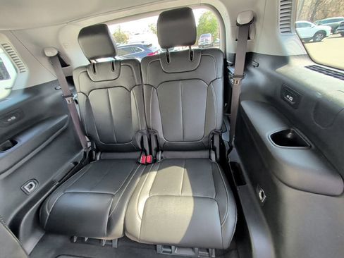 Used 2023 Jeep Grand Cherokee L Limited image 13