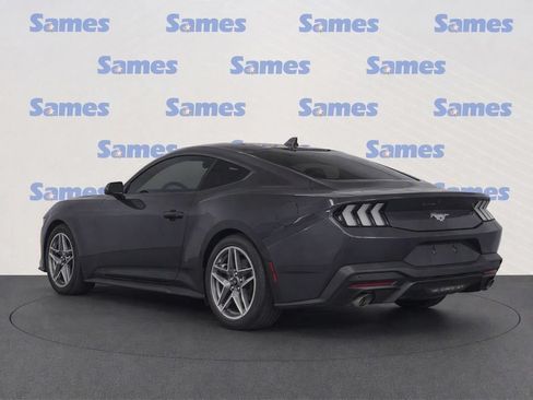 Used 2024 Ford Mustang Coupe RWD image 4