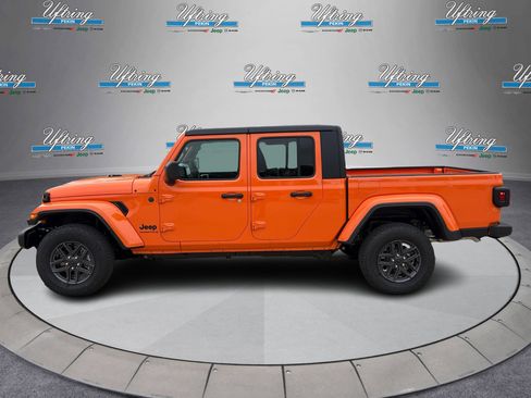 New 2025 Jeep Gladiator Sport image 6