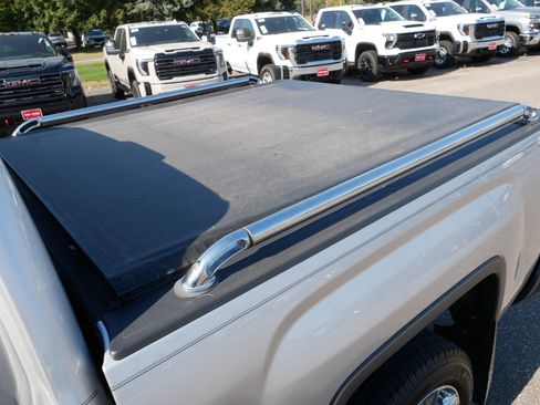 Used 2018 GMC Sierra 1500 SLT image 37