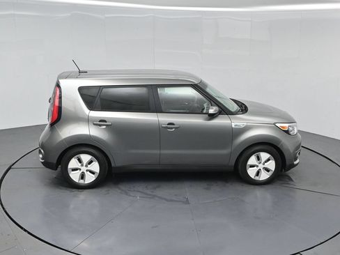 Used 2016 Kia Soul EV + FWD image 56